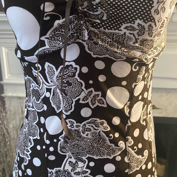 Retro Suzy Shier Tank Top, Brown with White Bold Pattern - Picture 4 of 14